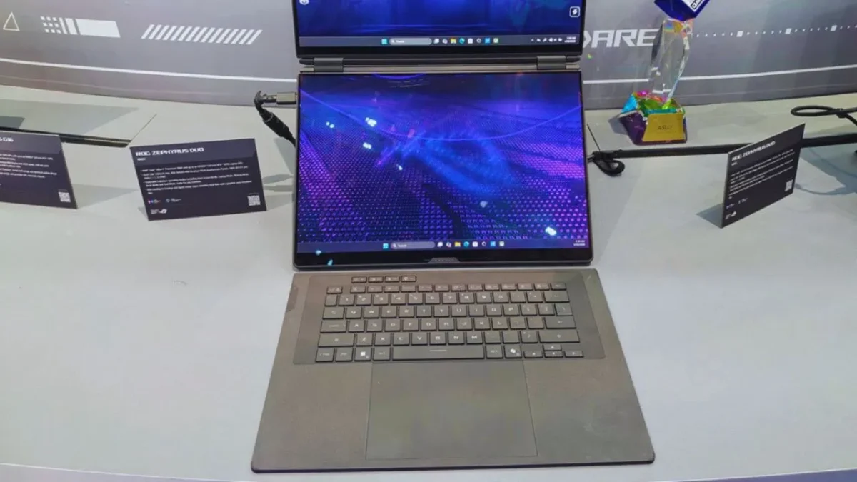 Asus Rilis ROG Zephyrus Duo GX651, Laptop Dua Layar Layar OLED RTX 5090 (Foto: MEDCOM.ID/Mohammad Mamduh)