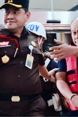 Kejagung Tahan Eks Kepala BGN Dadan Hindayana dalam Kasus Korupsi MBG