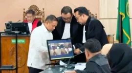 Ratusan Warga Padati PN Pekanbaru Saksikan Vonis Abdul Wahid (Foto: dok. ist)